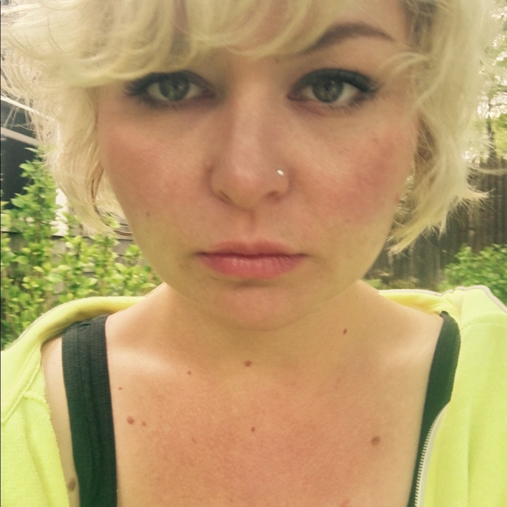 Meet your Posher, Libby